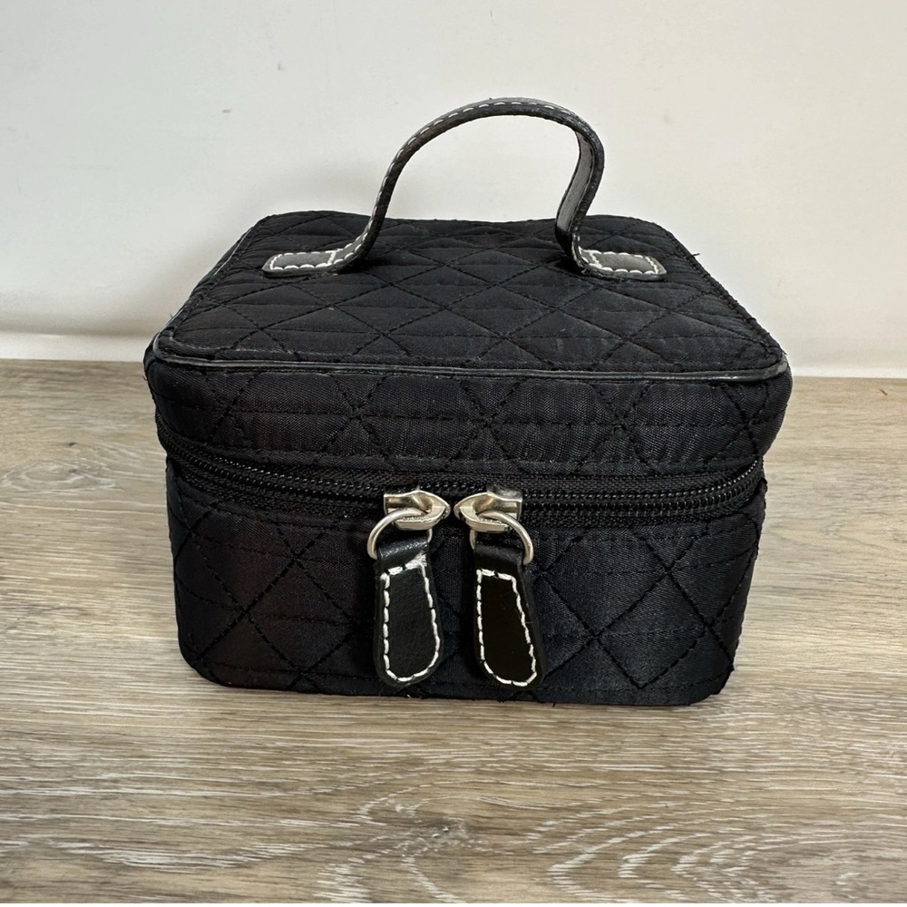Ann taylor the loft quilted jewelry box black